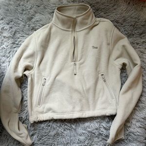 ARITZIA TNA cropped fleece quarter zip in beige